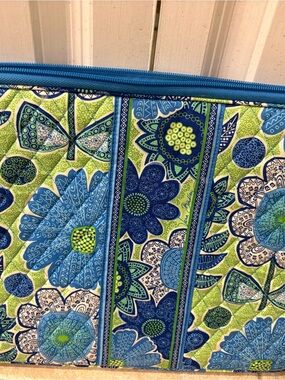 Vera Bradley Quilted laptop Pouch in Blue & Lime